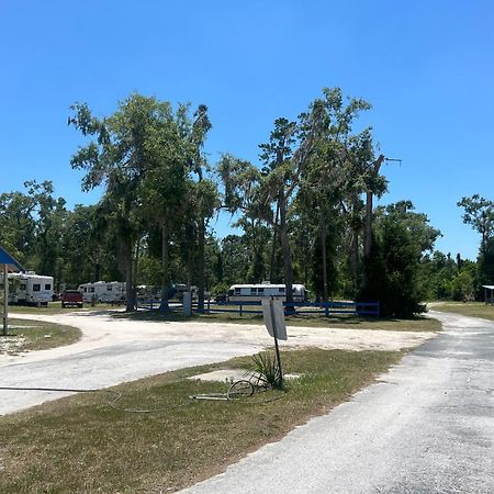 Deerwood Inn & Madison Campground ภายนอก รูปภาพ